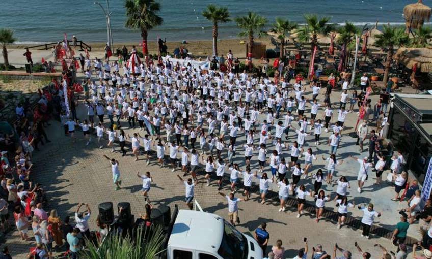 Dünyanın dansçıları Menderes'te buluştu