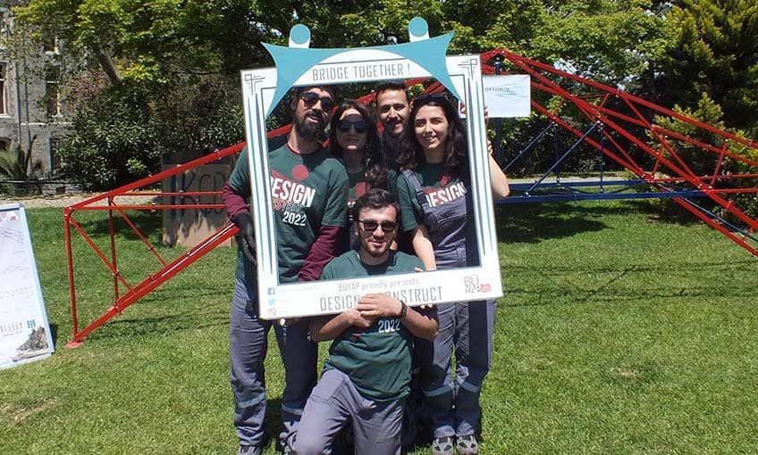 Uluslararası Çelik Köprü Yarışması'nın Birincisi İKÇÜ