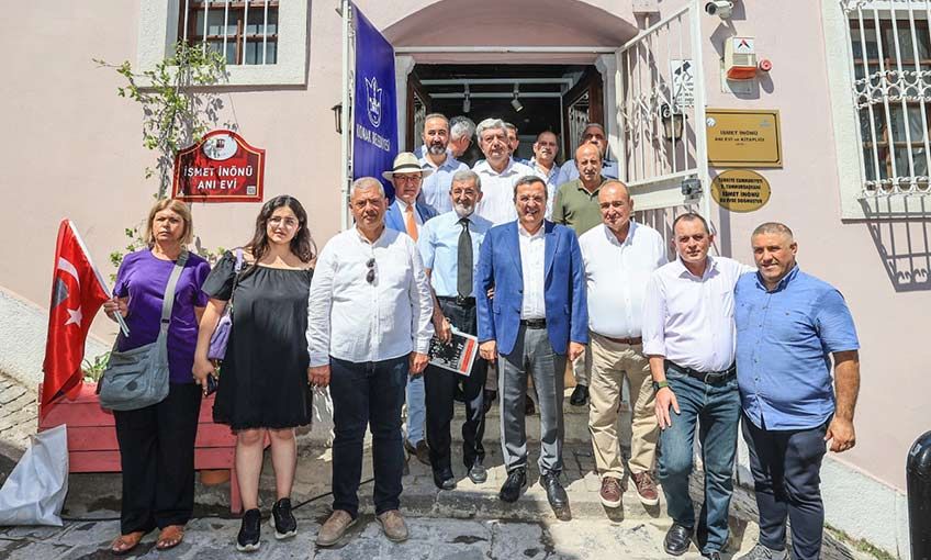 Lozan olmasa cumhuriyet kurulamazdı