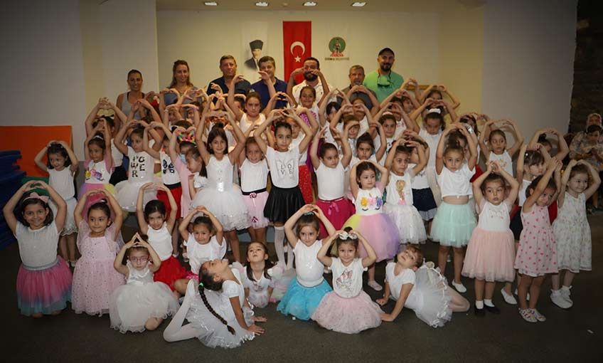 Sanat ve Kişisel Gelişim Atölyeleri’nde rengarenk final