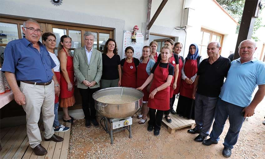 Aşure kazanları kaynıyor