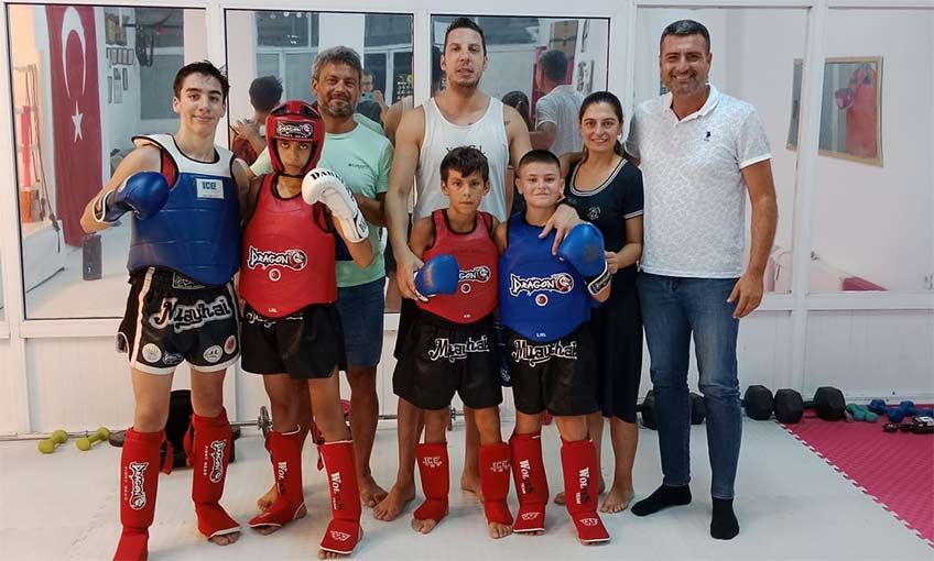 Bostanlısporlu Muaythacılar Kütahya’da…