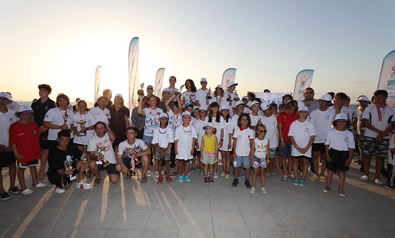 Narlıdere’de yelken yarışları rekor katılımla tamamlandı