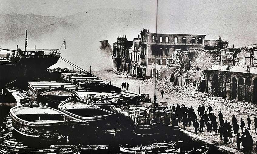 “Büyük İzmir Yangını 1922” fotoğraf sergisi açıldı