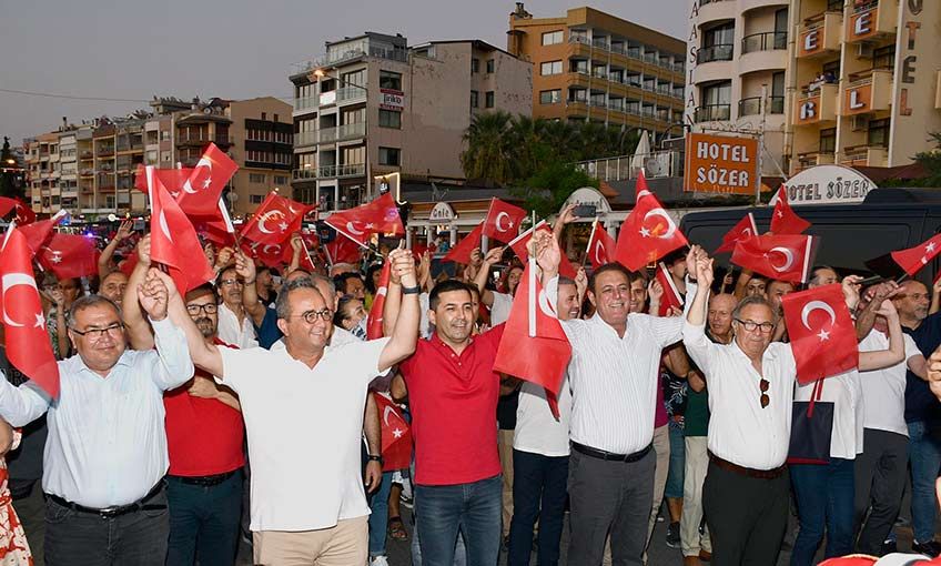 100. yıla coşkulu kutlama