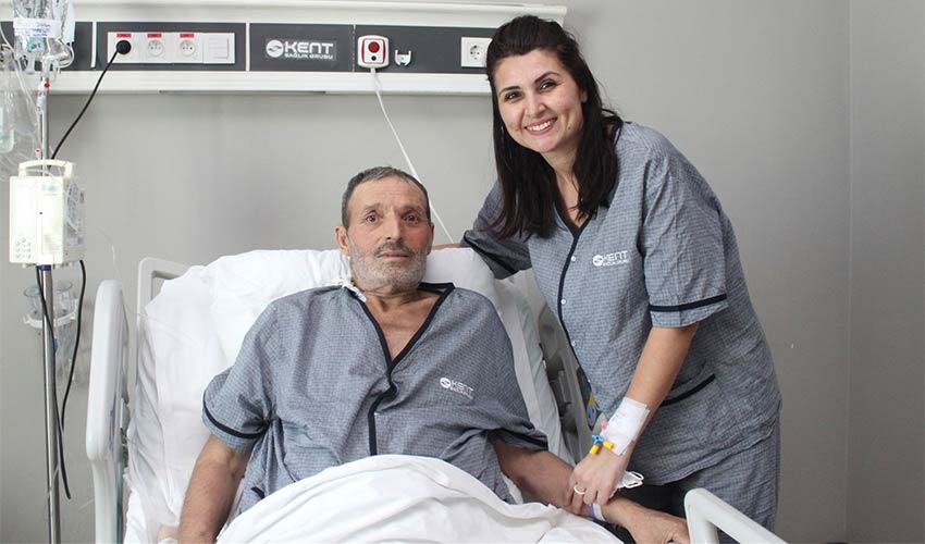 Karaciğer hastası babasına canlı verici oldu