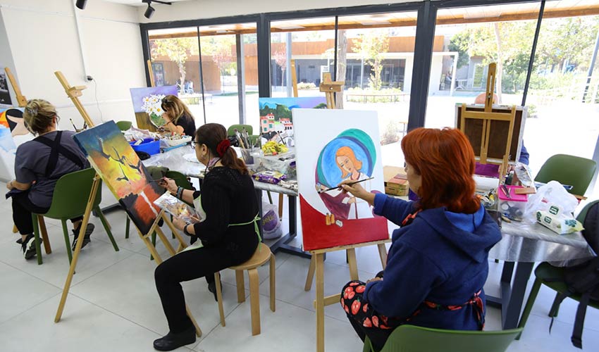 Resim kursuna büyük ilgi