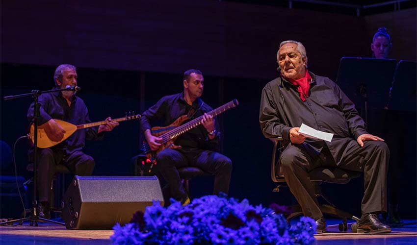 Nazım Hikmet ile Yannis Ritsos İzmir’de şiir ve şarkılarla anıldı