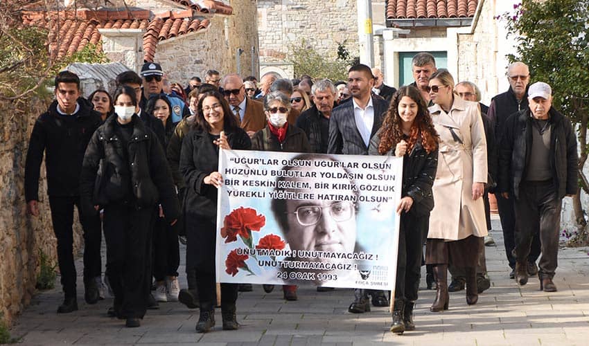Uğur Mumcu, Foça'da anıldı.