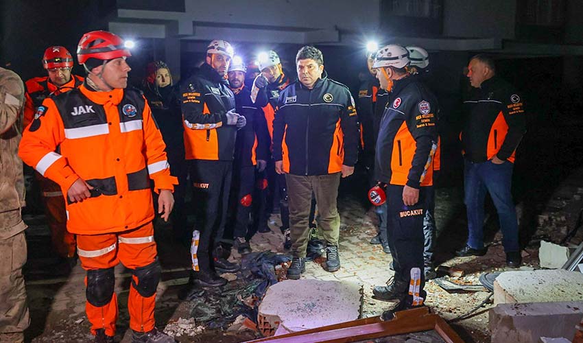 - Buca’nın kurtarma ekibi afet bölgesinde