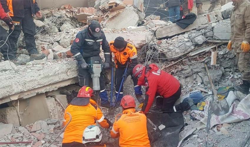 ÇAK Ekibi Arama Kurtarma Çalışmalarını Sürdürüyor