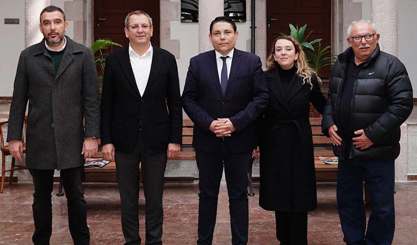 Komşudan dayanışma ve destek sürüyor