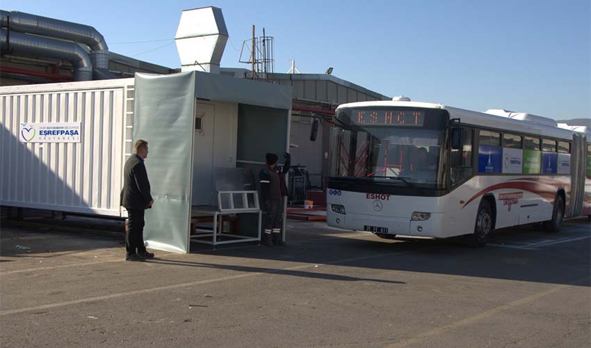 Deprem bölgesine mobil klinik ve konteyner ameliyathane