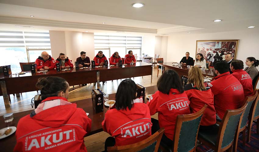 Emeklerinize, vicdanınıza, cesaretinize sağlık