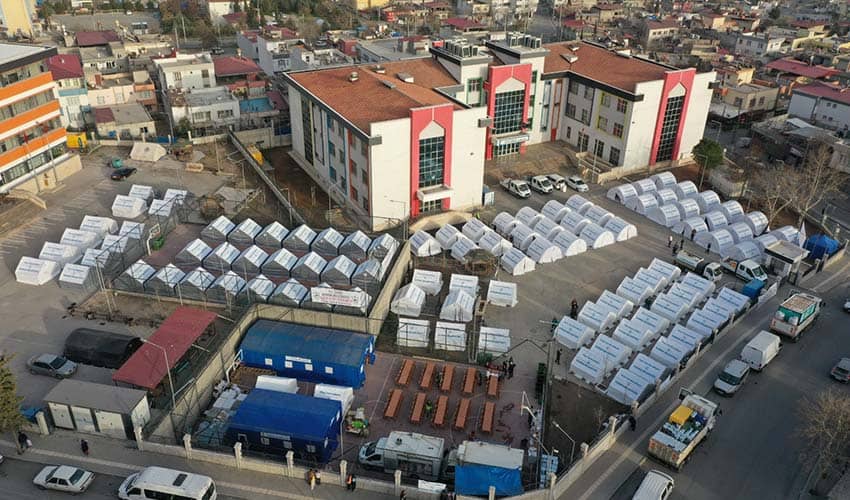 Konak’ın çadır kentinde hayat başladı