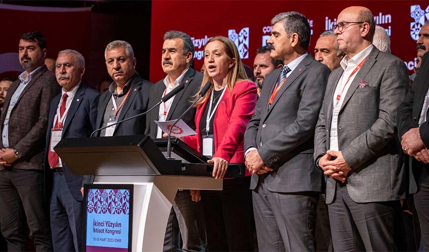 Meselemiz demokratik bir cumhuriyeti inşa etmektir