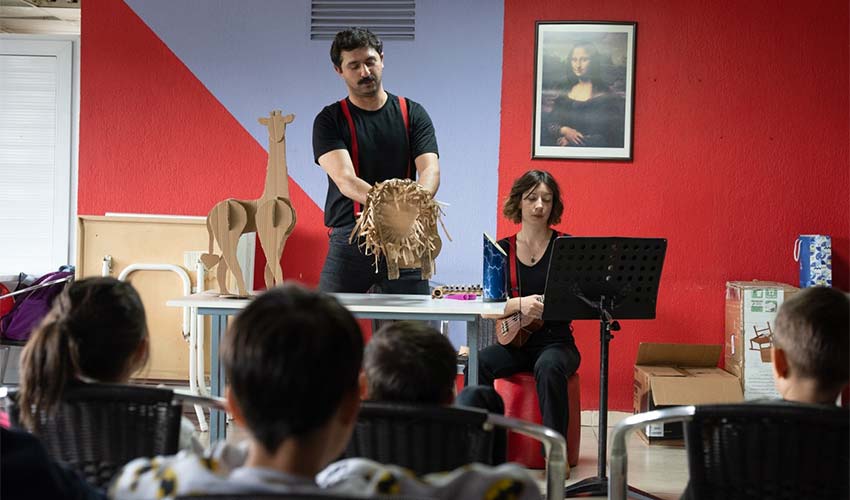 İzBBŞT’den depremzede çocuklara özel oyun