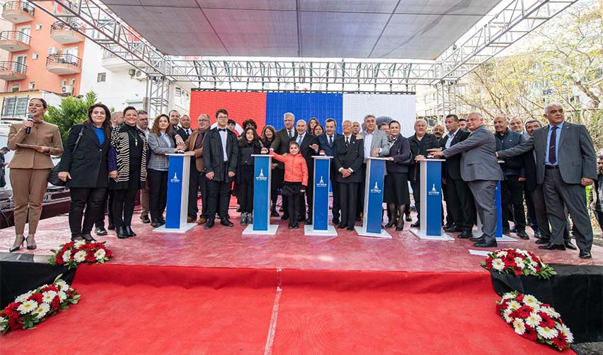 İzmir’in yeni yaşam vadisinin temeli atıldı