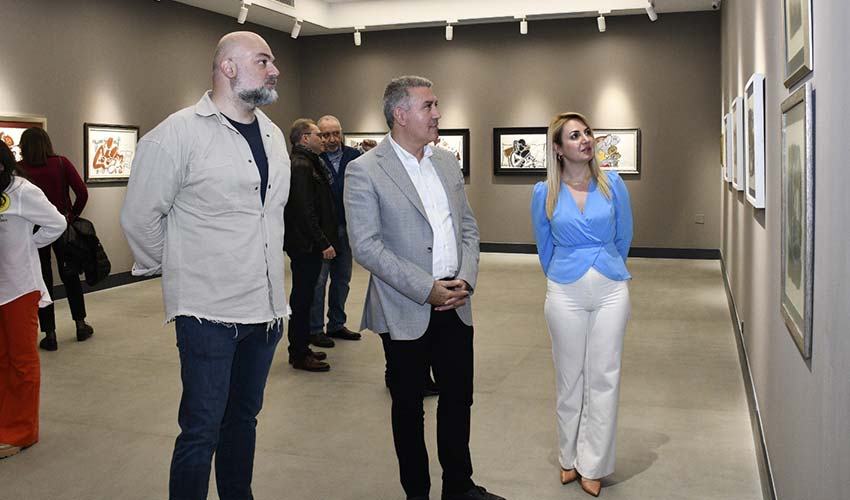 Kalanlar, İzler Ada Modern Sanat'da