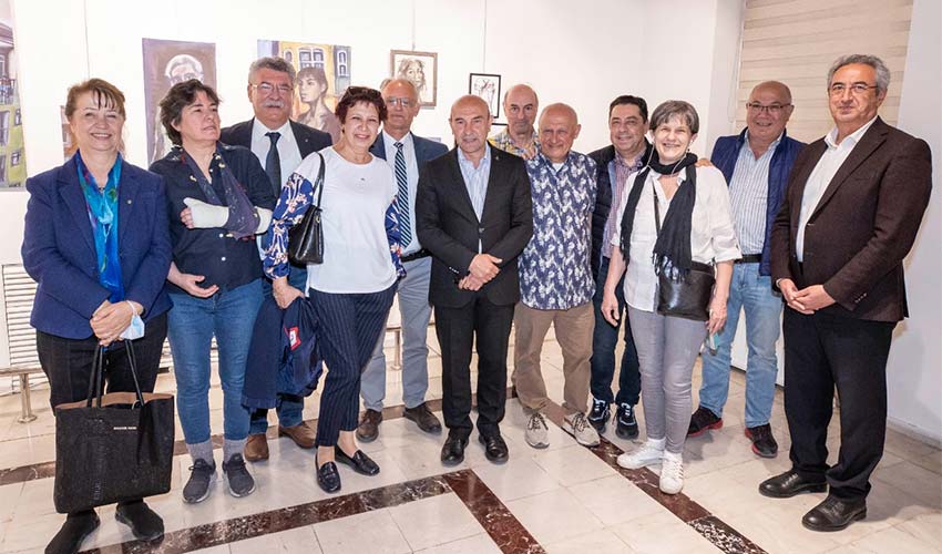 Akşit’in “Kadıköy’den İzmir’e-Mahallede İnsan” sergisi açıldı