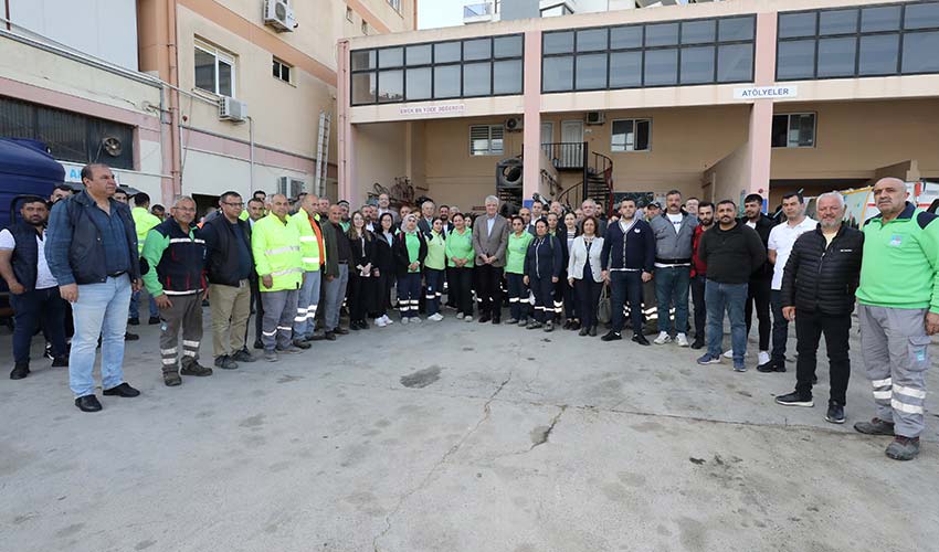 Personelinin bayramını kutladı