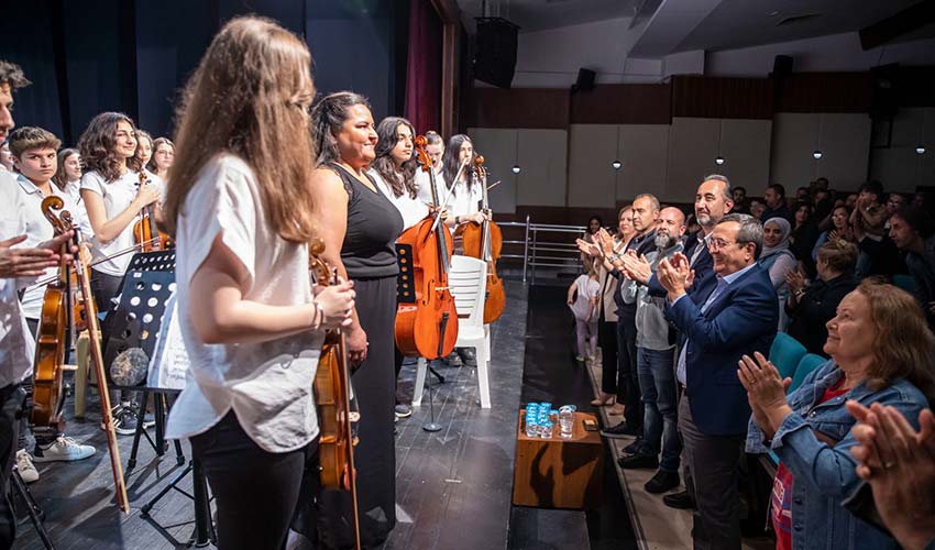 Konaklı çocuk ve gençlerin orkestrası büyüledi