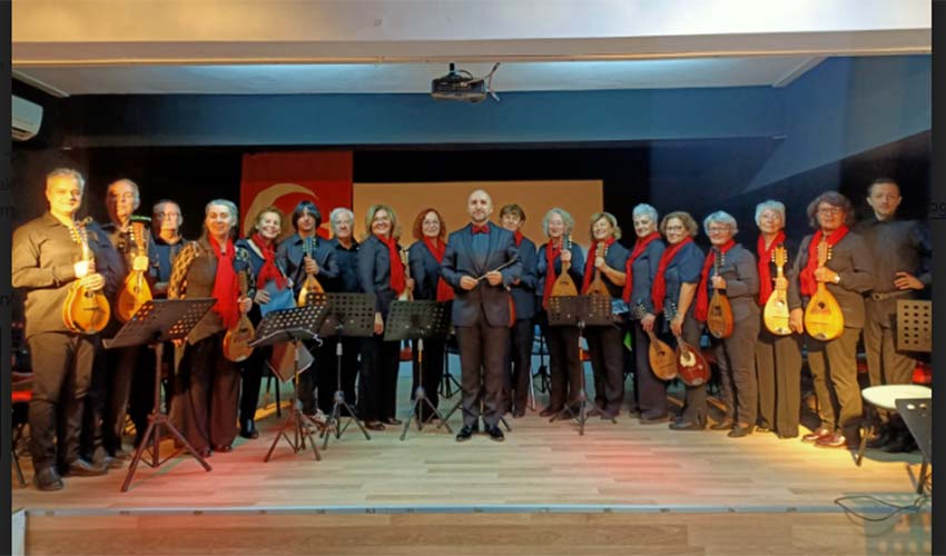 Mandolin Orkestrası 