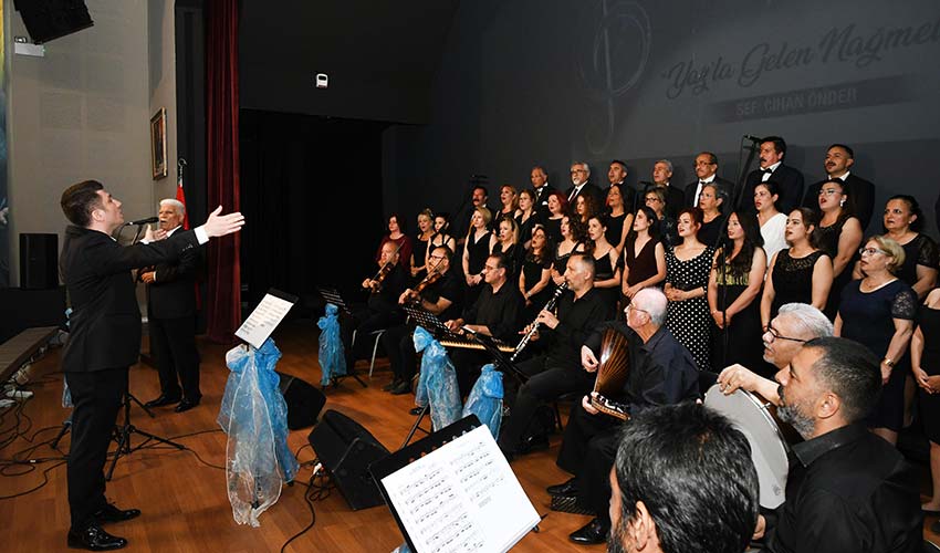 Karabağlar'dan “yaza merhaba” konseri