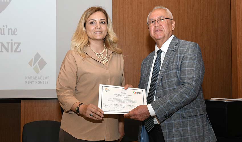 KİHEP belgelerini Başkan Selvitopu verdi