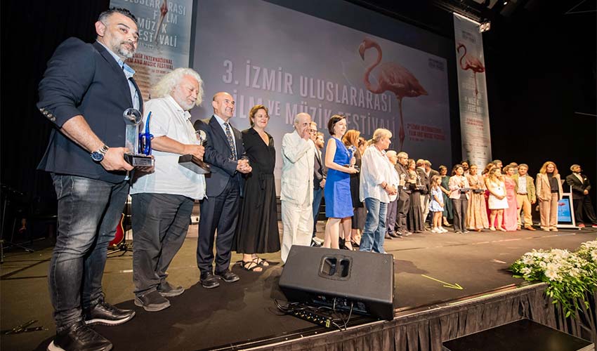 Kristal Flamingo’lar sahiplerini buldu