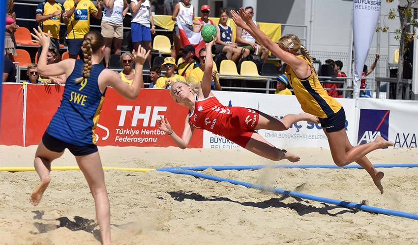 Plajda heyecan sürüyor