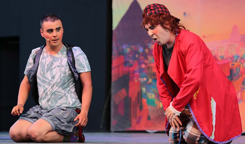 Tiyatro Şöleni ‘Şeker Portakalı’ ile başladı