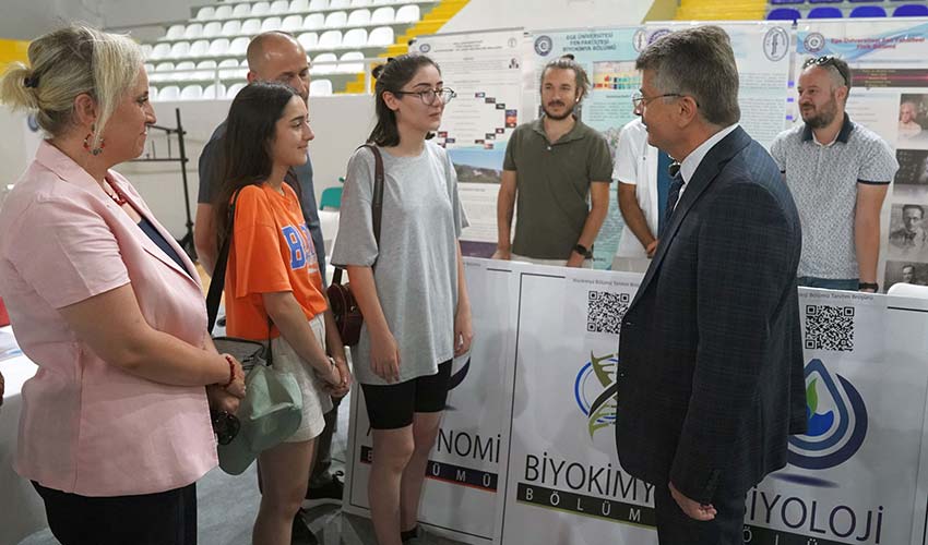 Üniversite adayları Ege’de buluştu