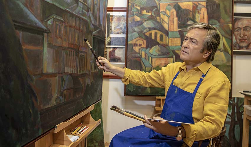 Sergi hazırlığı devam