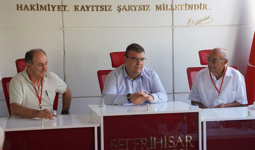 Seferihisar’da edebiyat buluşması