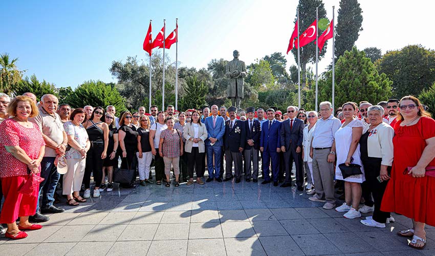 Bayraklı’da 30 Ağustos kutlandı