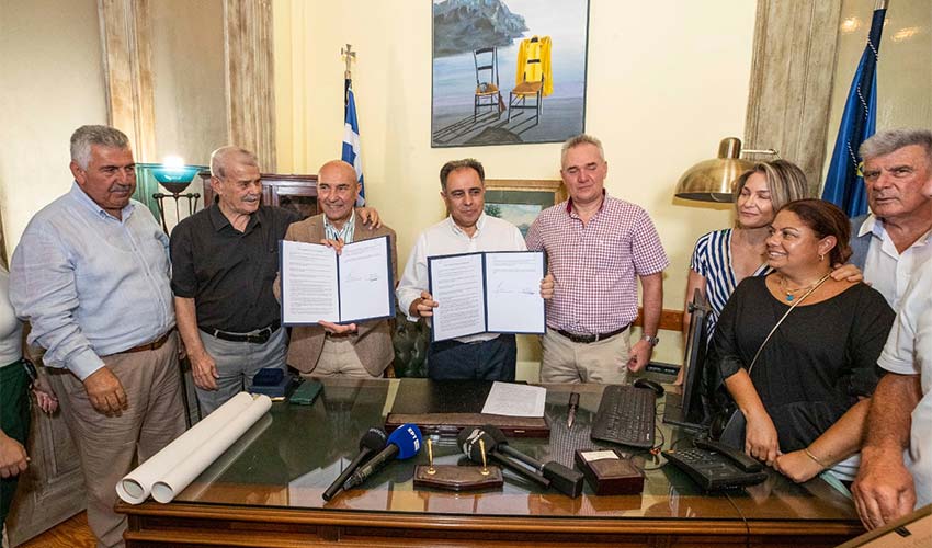 İzmir-Midilli seferleri sezonu dostluk mesajlarıyla kapattı