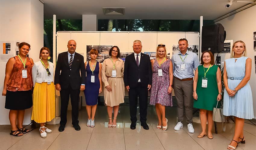 Savaşın etkilediği hayatlar Zamanın Ötesinde