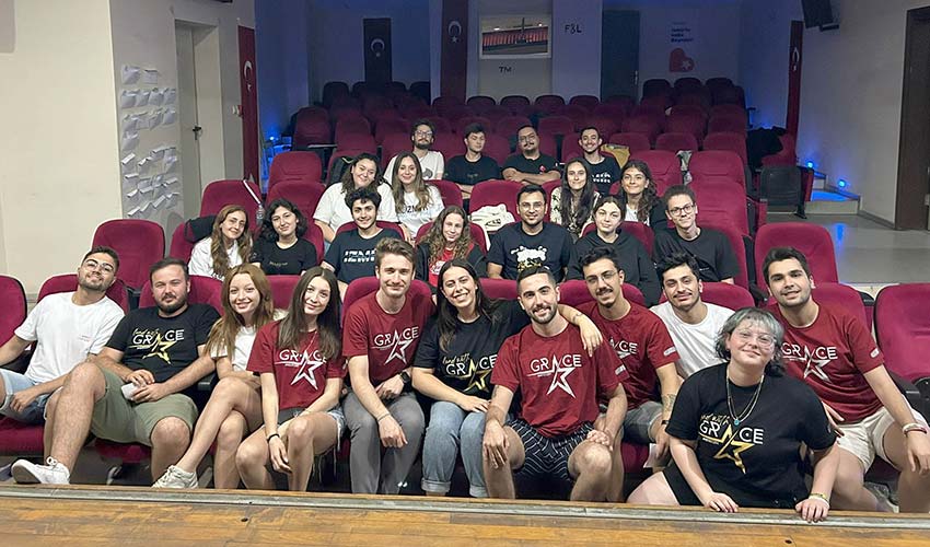 Gençler İngilizce eğitim kongresinde buluştu