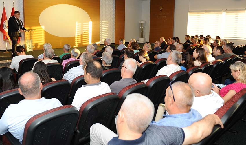 Karşıyaka’da vatandaşlar yönetim süreçlerine katılıyor