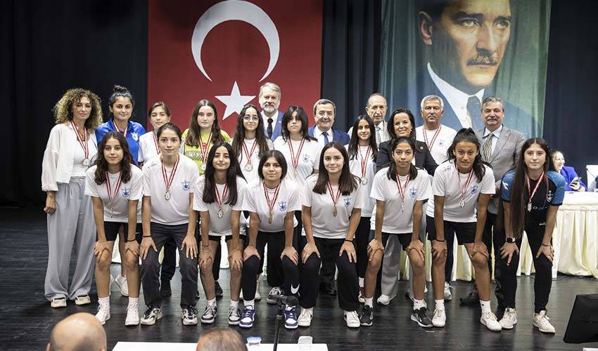 Meclis Konak’ın sultanlarını ağırladı