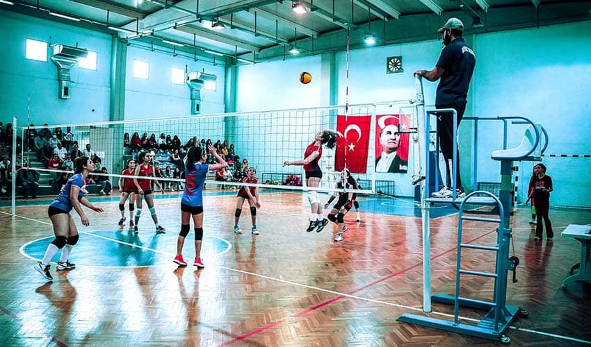 Kış spor okulları başlıyor