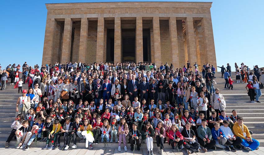Gaziemirliler 100. yılda Atatürk’ün huzuruna çıktı