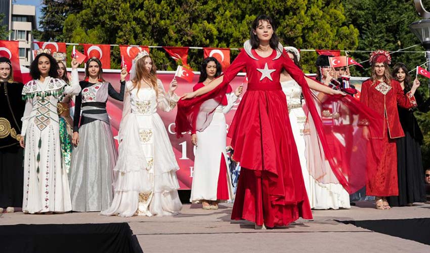 Cumhuriyetin 100. Yıl Kutlamaları Hız Kesmiyor