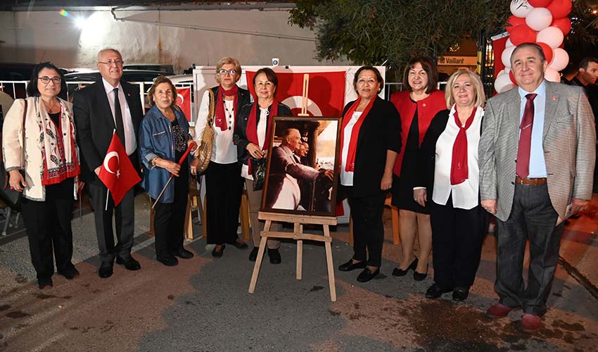 Karabağlar’da Cumhuriyet Şöleni