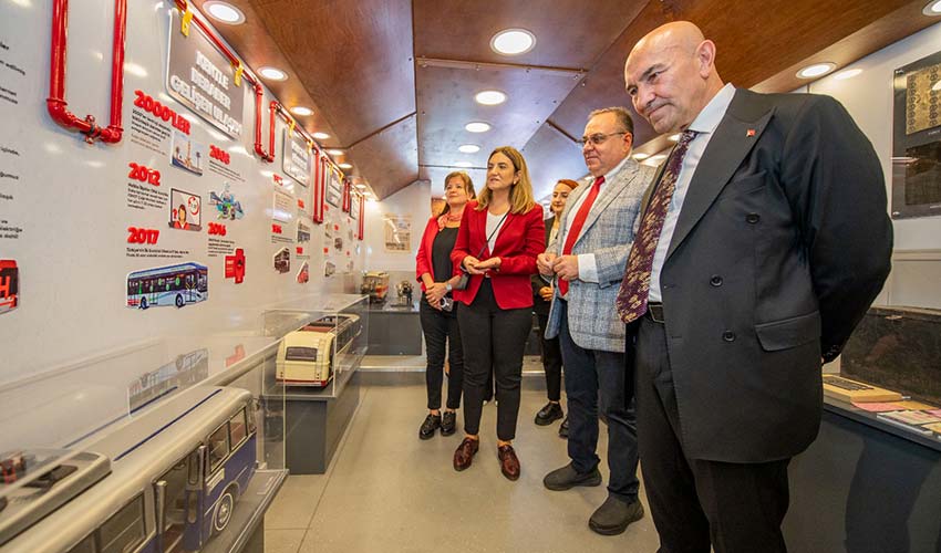 Cumhuriyet’in 100. yılına özel gezici sergi