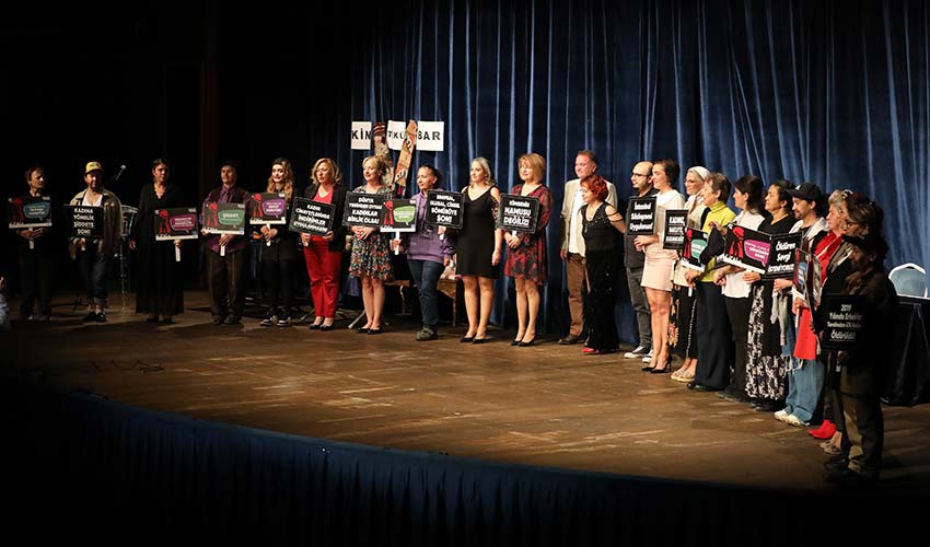 Başrol kadınların