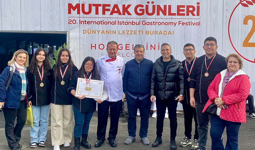 İstanbul Gastronomi Festivalinde İzmirli Öğrenciler Damga Vurdu