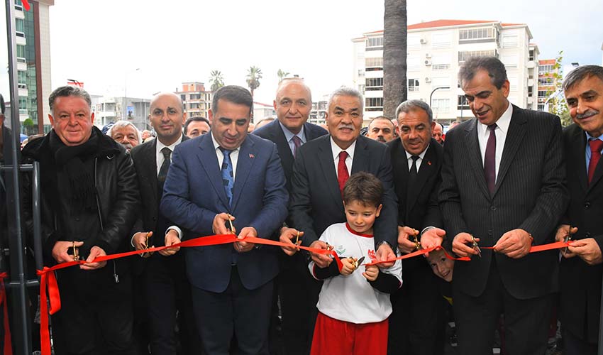 Torbalı’da spor kompleksi açıldı