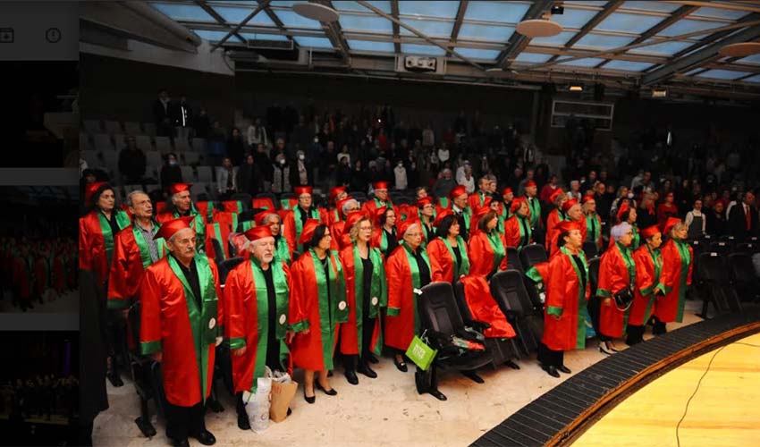 3. Yaş Üniversitesi’nde mezuniyet coşkusu